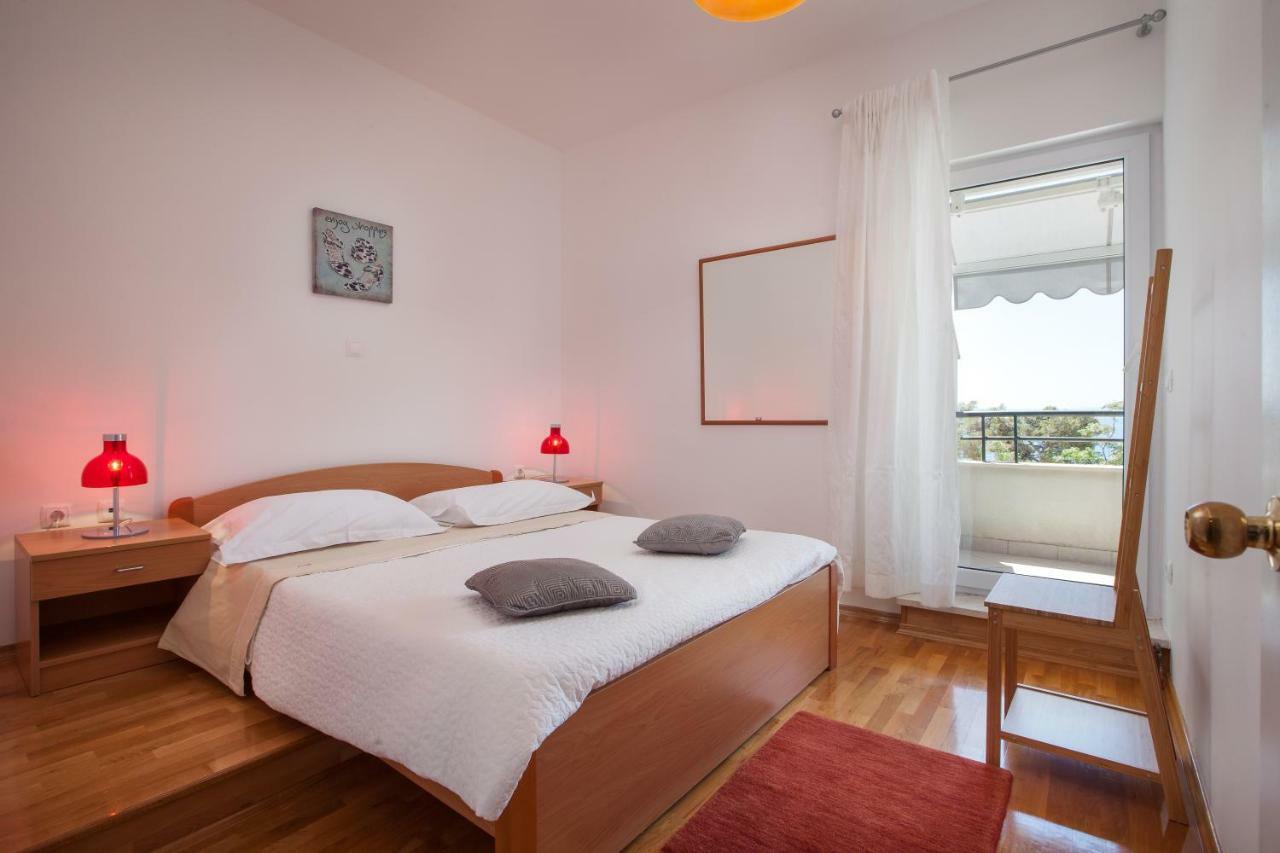 Apartments Ivandic Tučepi エクステリア 写真