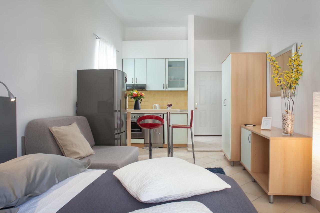 Apartments Ivandic Tučepi エクステリア 写真