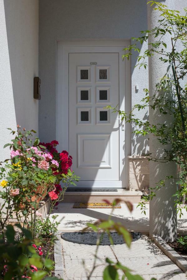 Apartments Ivandic Tučepi エクステリア 写真